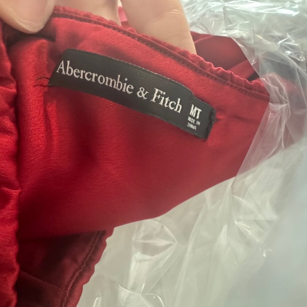 Red A&F Giselle Pleated One-Shoulder Maxi Dress - M Tall - Picture 3 of 5